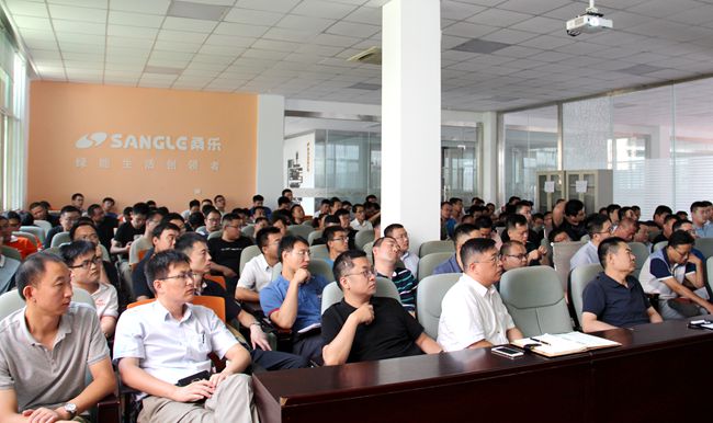 緬懷革命先烈　重溫入黨誓詞  公司黨委開展主題黨日活動(dòng)暨“講嚴(yán)立”專題警示教育